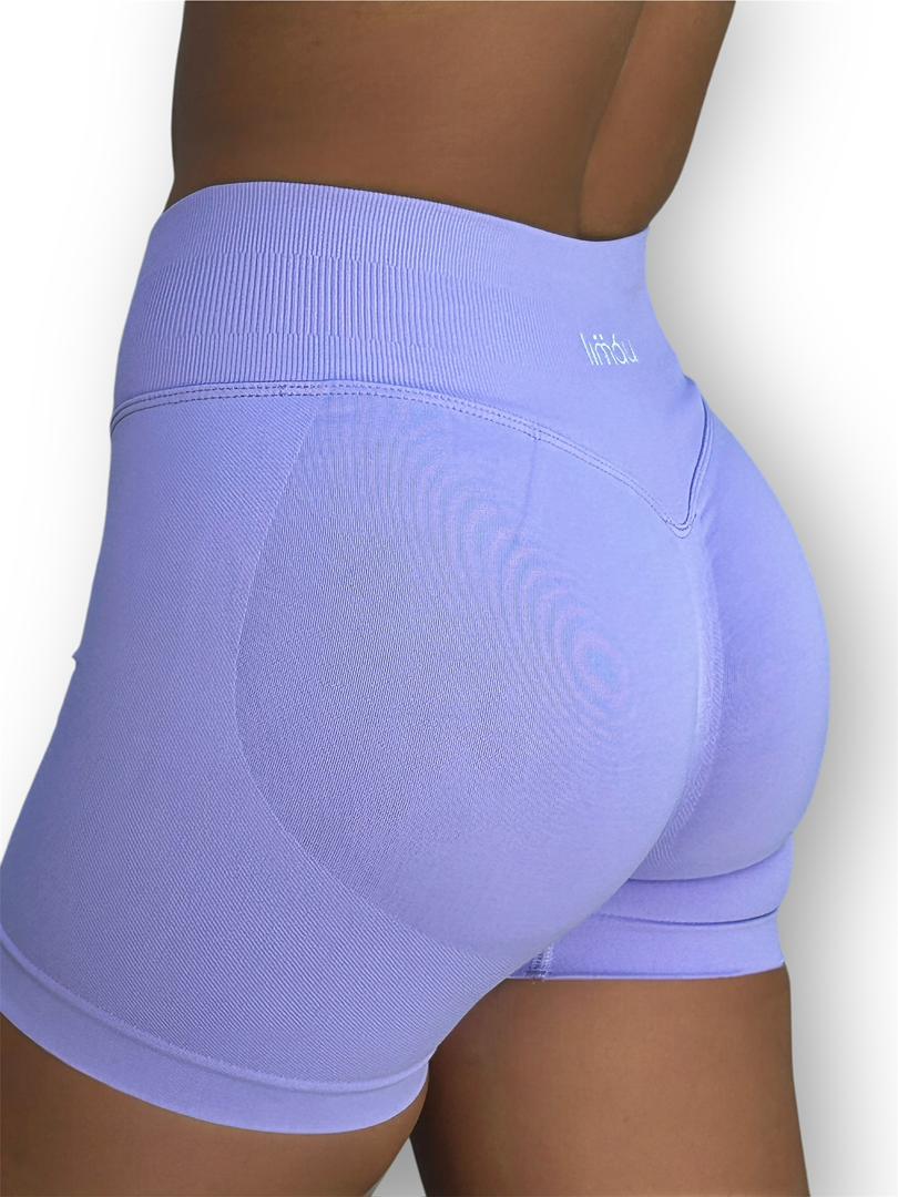 Essence Short Lilac