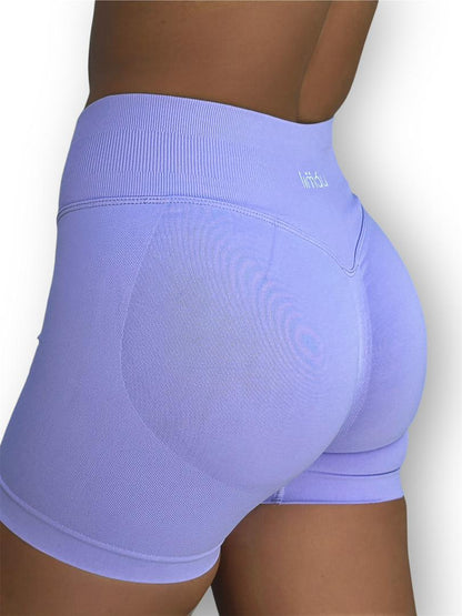 Essence Short Lilac