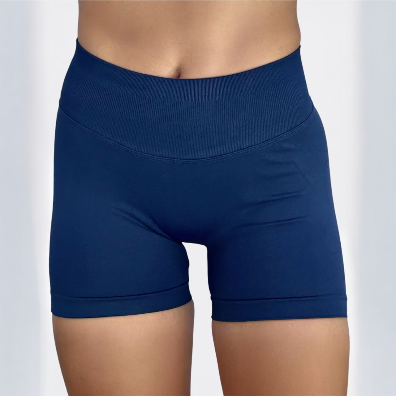 Essence Short Navy